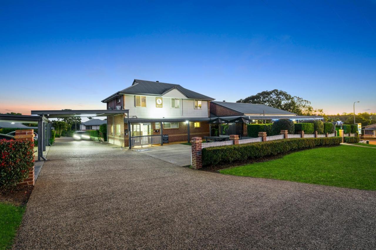 Ambassador On Ruthven Motel Toowoomba Exterior foto